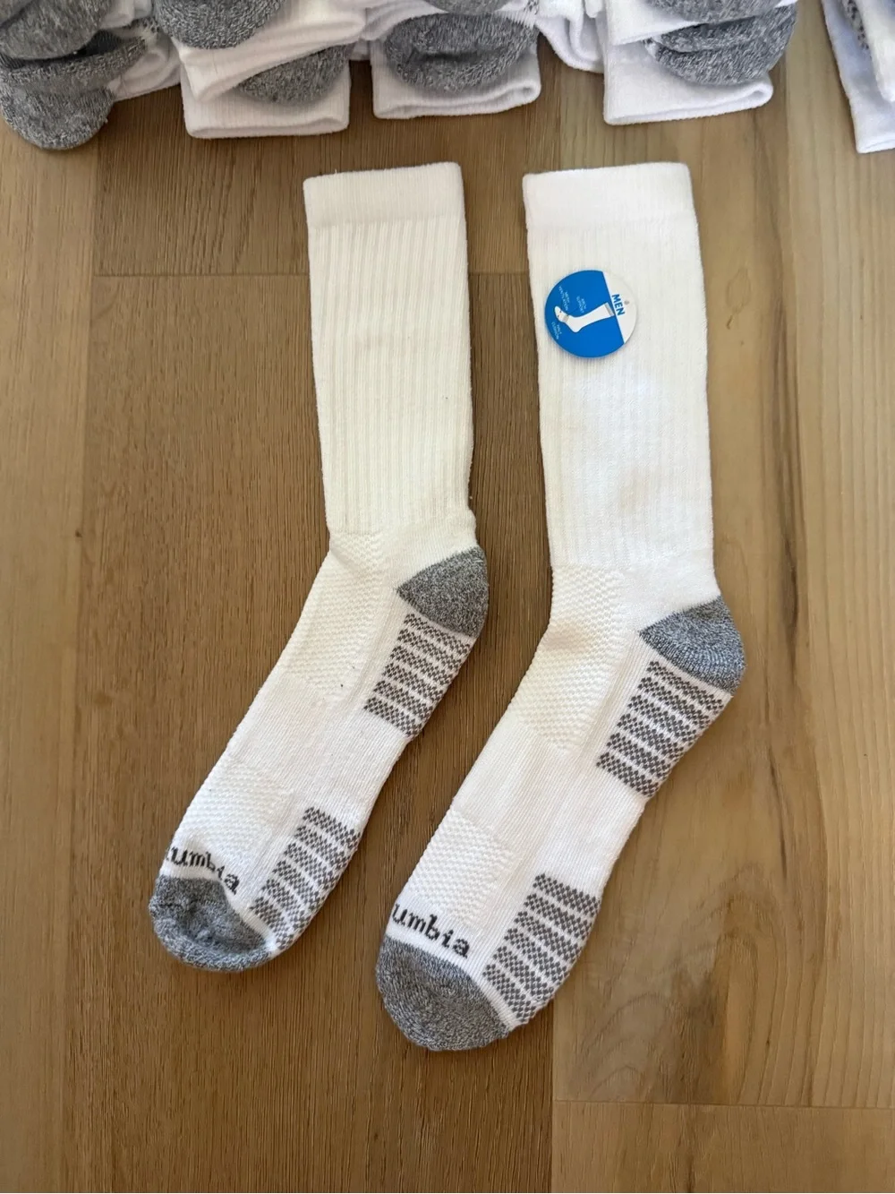 11 Pairs!! Columbia White & Gray Athletic Socks - Men's